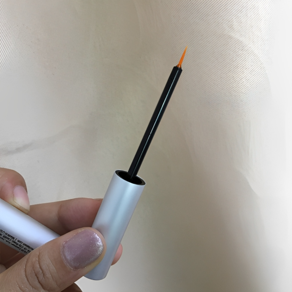   SleekStrands™ | Wimpernwachstumsserum VIVAR